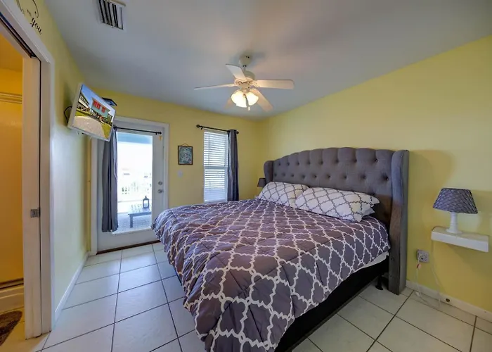 Holiday home Sandy Feet Retreat By Collection