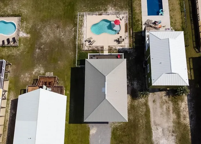 Sandy Feet Retreat By Collection Holiday home