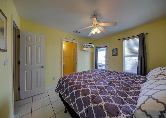 Holiday home Sandy Feet Retreat By Collection